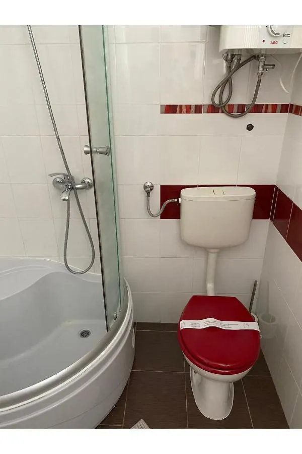 Apartment Nuka - One Bedroom Apartment With Terrace Vir