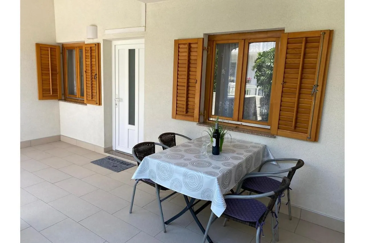 Apartment Nuka - One Bedroom Apartment With Terrace Vir Croatia